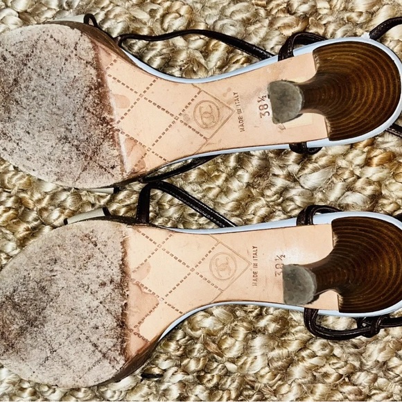 VINTAGE CHANEL HEELS - SIZE 8 🩵 - Picture 9 of 10